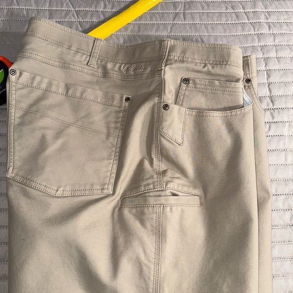 Cabela’s men’s tan/beige khaki work/dress pants straight stretch fit, sz 42 X 30 - Picture 8 of 10